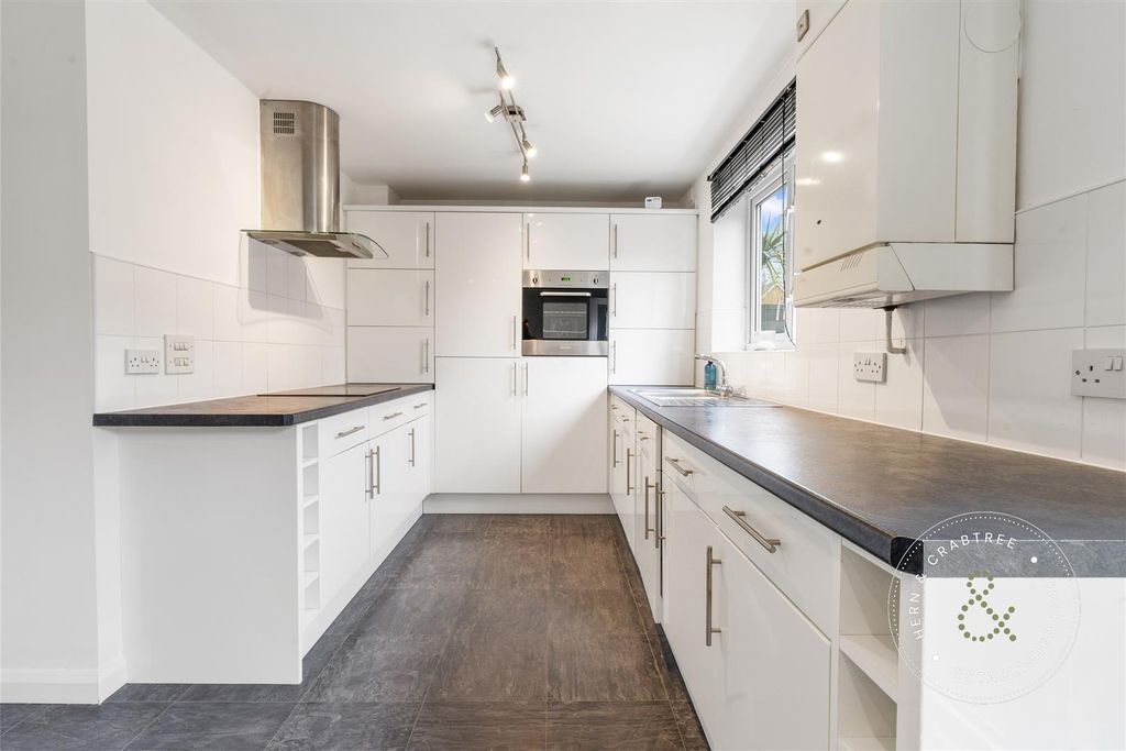 Additional image 2 of 4 bed terraced house for saleBarquentine Place, Cardiff Bay CF10