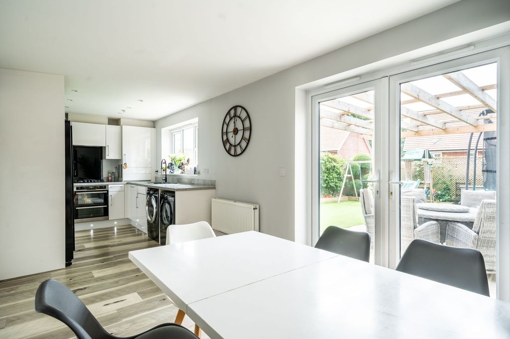 Additional image 9 of 4 bed detached house for saleRhodes Way, Billingshurst RH14