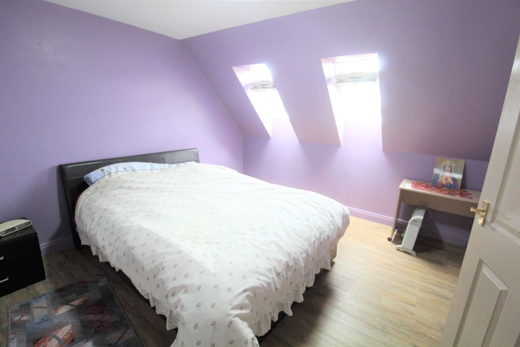 Additional image 10 of 6 bed detached house for saleKentmere Drive, Lakeside, Doncaster DN4