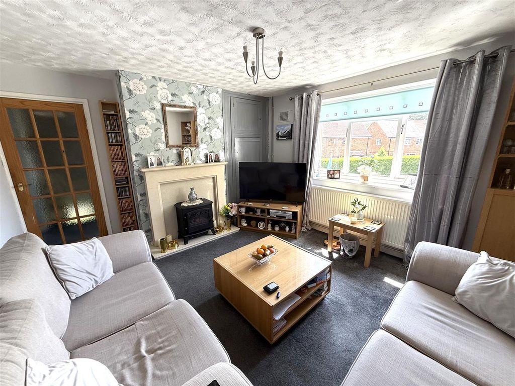 Additional image 5 of 2 bed flat for saleElm Avenue, Belper DE56