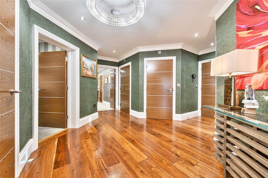 Additional image 4 of 3 bed flat for saleAmara Lodge, 371 Cockfosters Road, Cockfosters, Barnet EN4