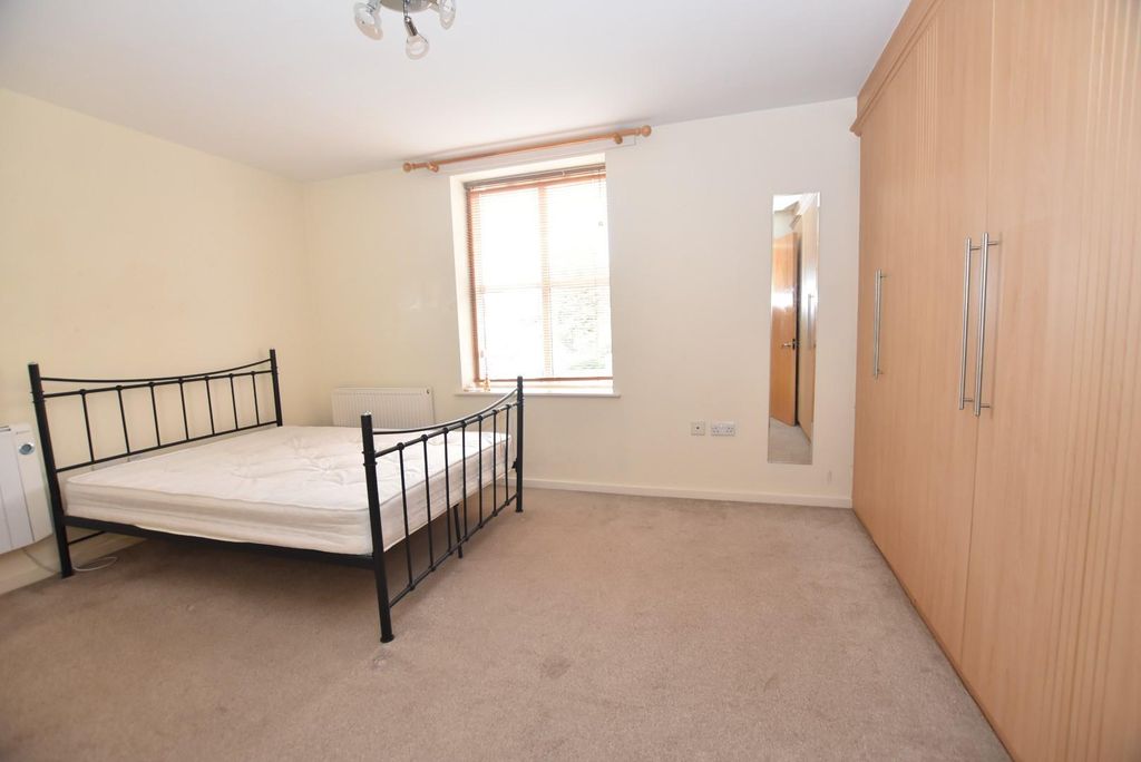 Additional image 4 of 2 bed flat for saleThe Foundry, Camlough Walk, Chesterfield S41