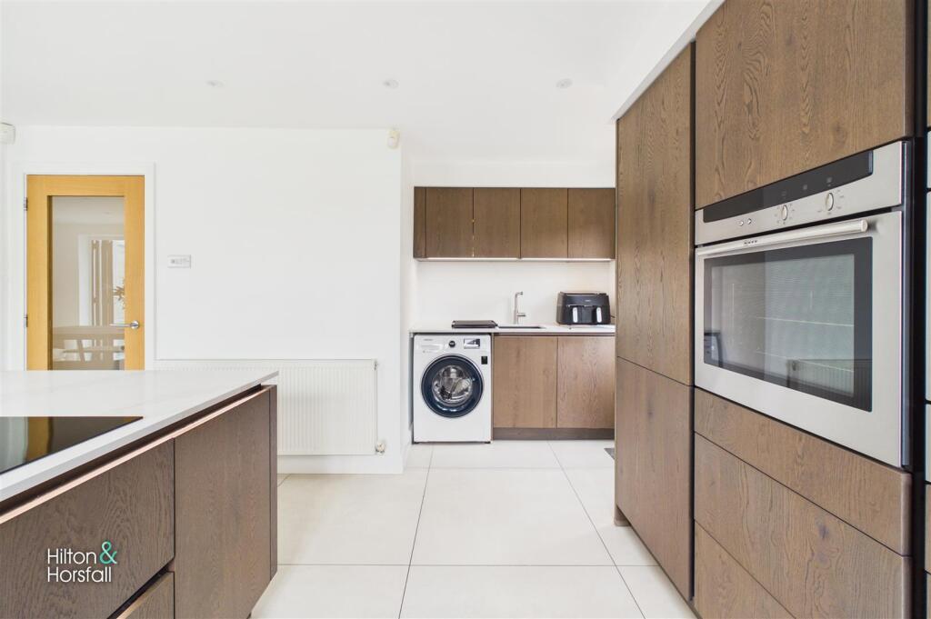 Additional image 9 of Applecross Drive, Burnley