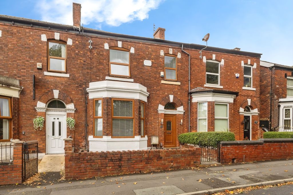 3 bed terraced house for saleTaunton Road, Ashton-Under-Lyne, Greater Manchester OL7