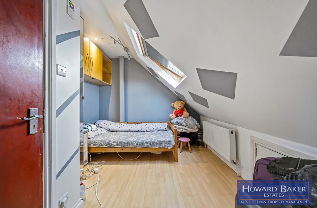 Additional image 12 of 5 bed semi-detached house for saleWoodfield Avenue, Colindale NW9