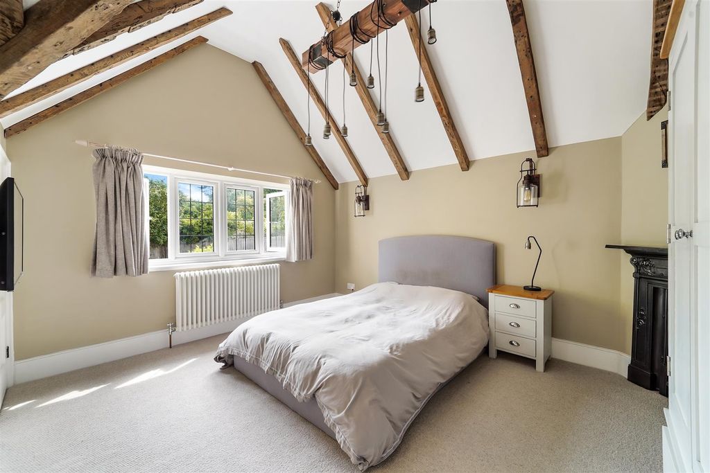 Additional image 14 of 5 bed detached house for saleBeacon Way, Banstead SM7
