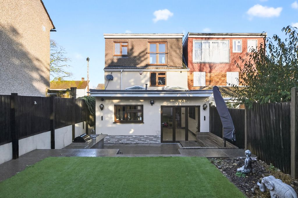 Additional image 22 of 3 bed semi-detached house for saleBeeston Close, Watford WD19