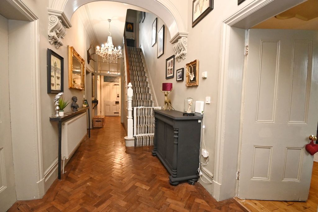 Additional image 5 of 5 bed detached house for saleLund Hill Lane, Royston, Barnsley S71
