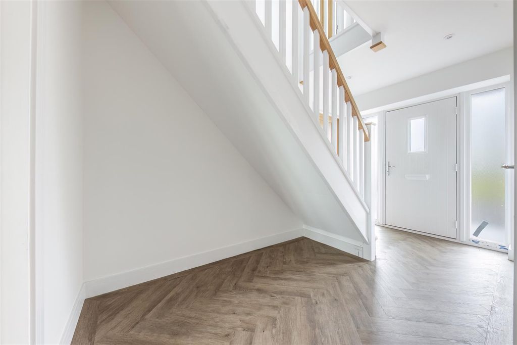 Additional image 10 of 4 bed detached house for saleSchool Close, London Road, Attleborough NR17