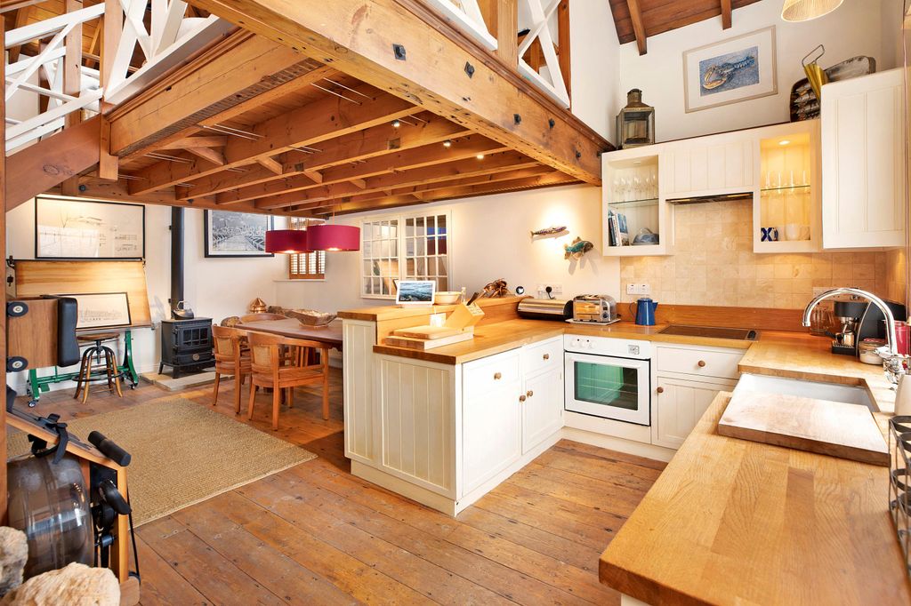 Additional image 15 of 6 bed property for saleBayards Cove, Dartmouth, Devon TQ6