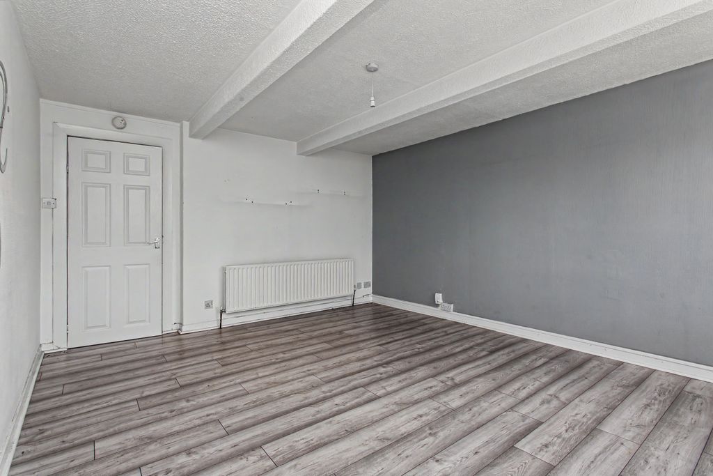 Additional image 3 of 2 bed flat for sale9B, Fulton Crescent, Kilbarchan PA10