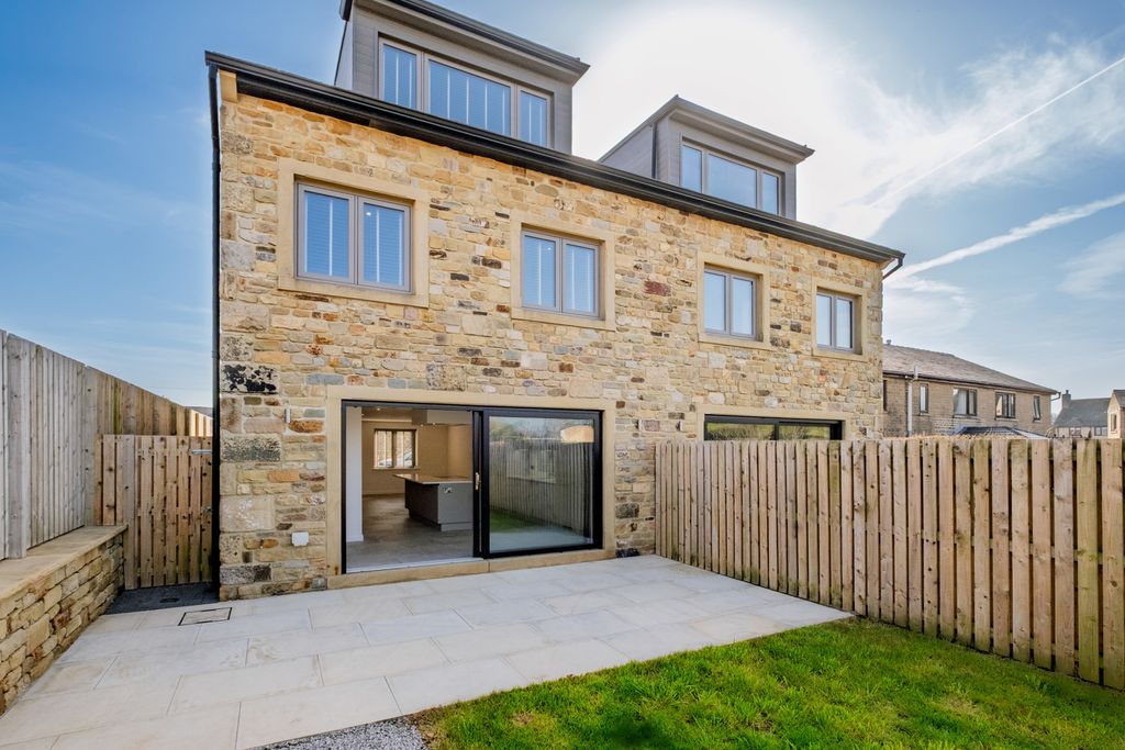 Additional image 4 of 3 bed semi-detached house for saleBrogden View, Barnoldswick, Lancashire BB18