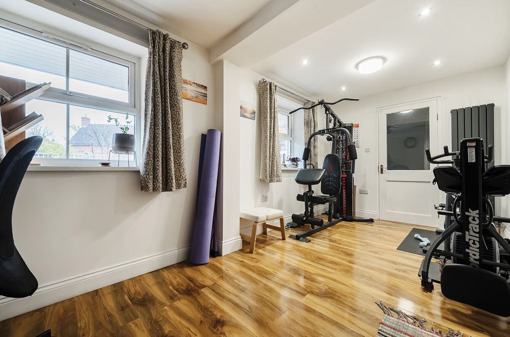 Additional image 10 of 5 bed detached house for saleArbery Way, Arborfield, Reading, Berkshire RG2