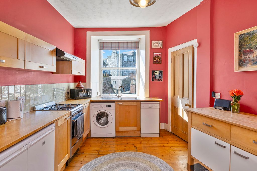 Additional image 6 of 1 bed flat for sale29/12 Jeffrey Street, Old Town, Edinburgh EH1
