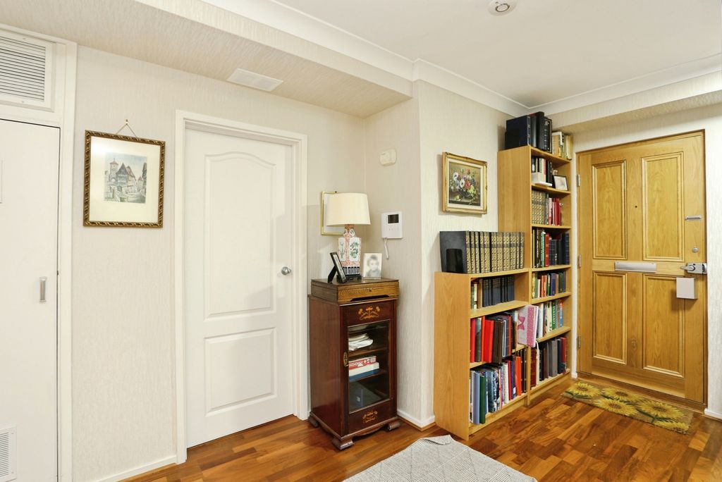 Additional image 15 of 3 bed flat for saleCourt Downs Road, Beckenham BR3