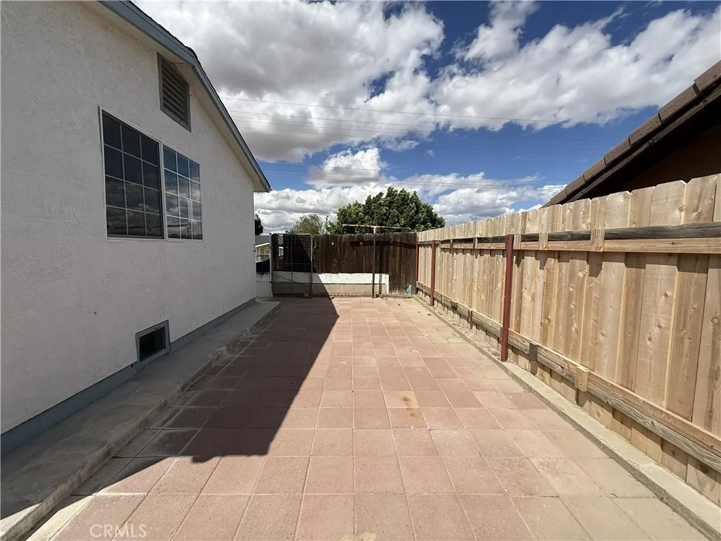 Additional image 58 of 407 E Street, Taft, CA 93268
