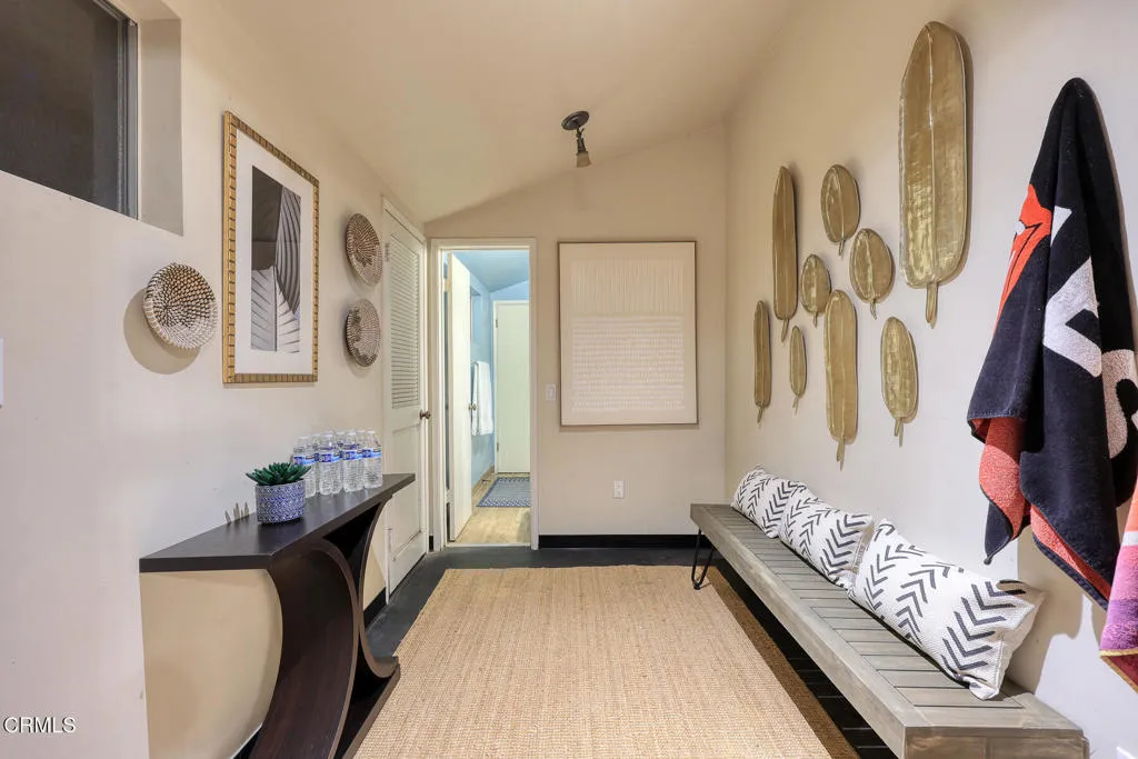 Additional image 69 of 555 Meadow Grove Street, La Canada Flintridge, CA 91011