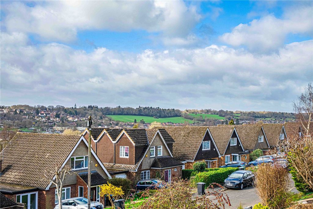 Additional image 2 of 5 bed detached house for saleGaveston Drive, Berkhamsted, Hertfordshire HP4
