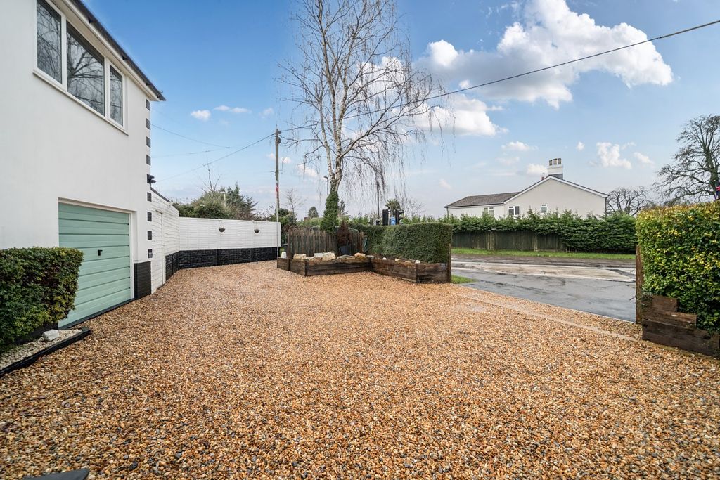 Additional image 22 of 4 bed semi-detached house for saleWhitedown Lane, Alton GU34
