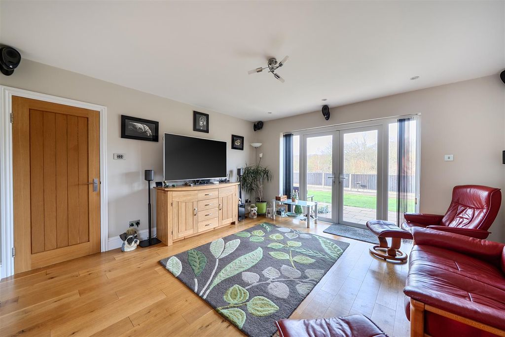 Additional image 3 of 3 bed detached bungalow for saleBushey Shaw, Ashtead KT21