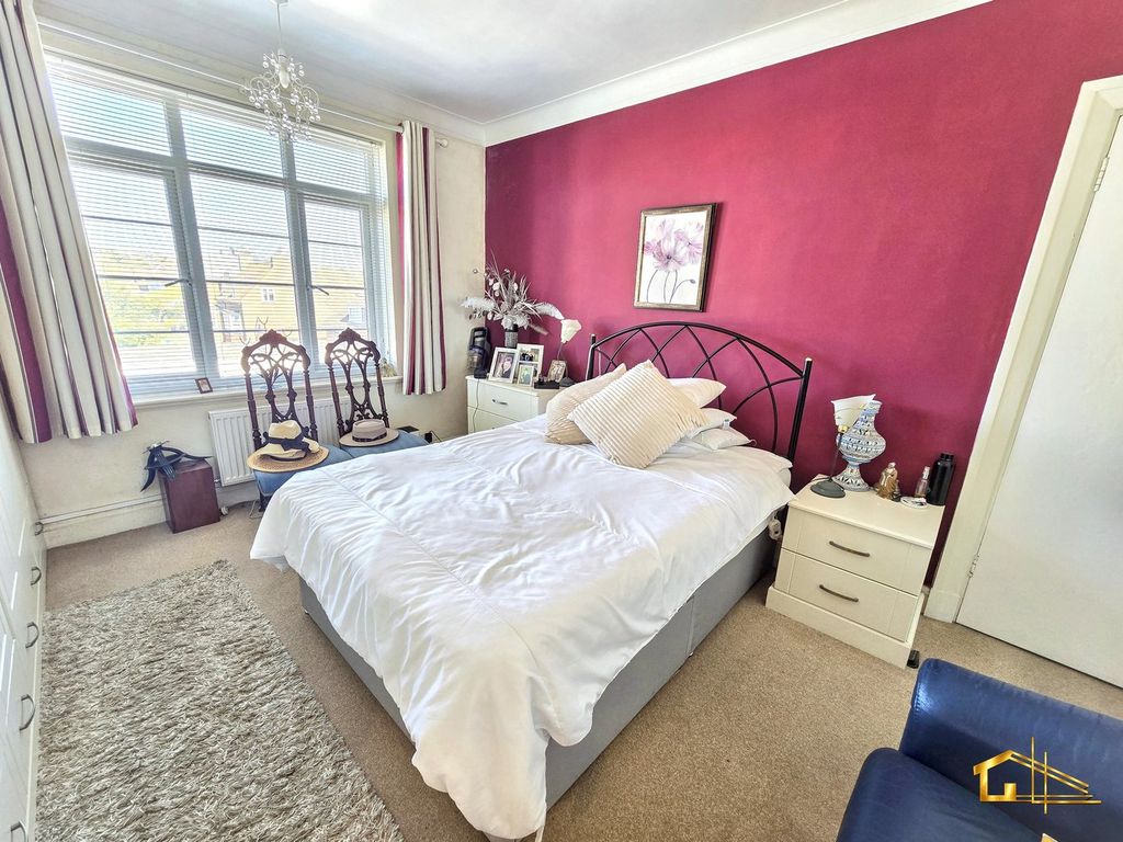 Additional image 8 of 2 bed flat for saleMotcombe Court, Bedford Avenue, Bexhill-On-Sea TN40