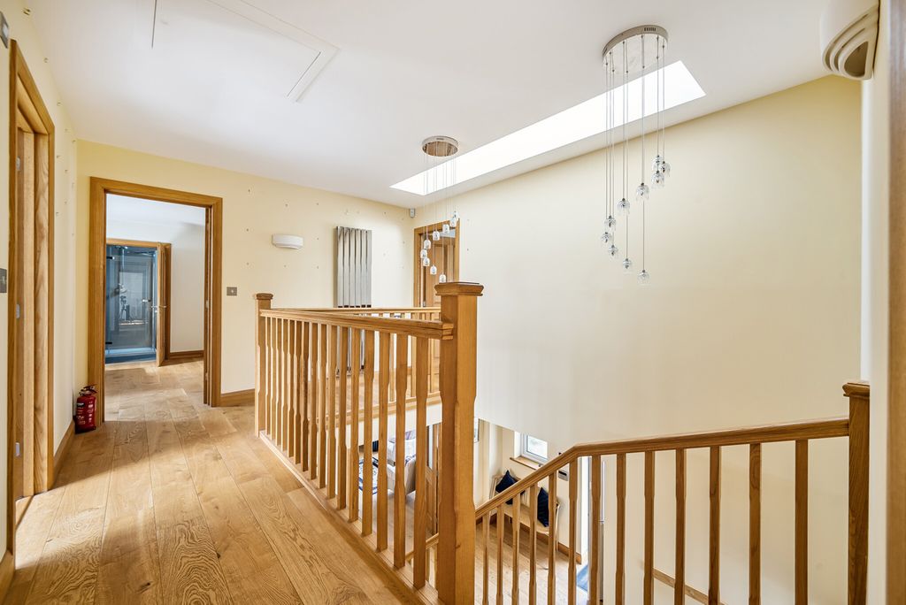 Additional image 5 of 4 bed detached house for saleNorthcourt Avenue, Reading RG2