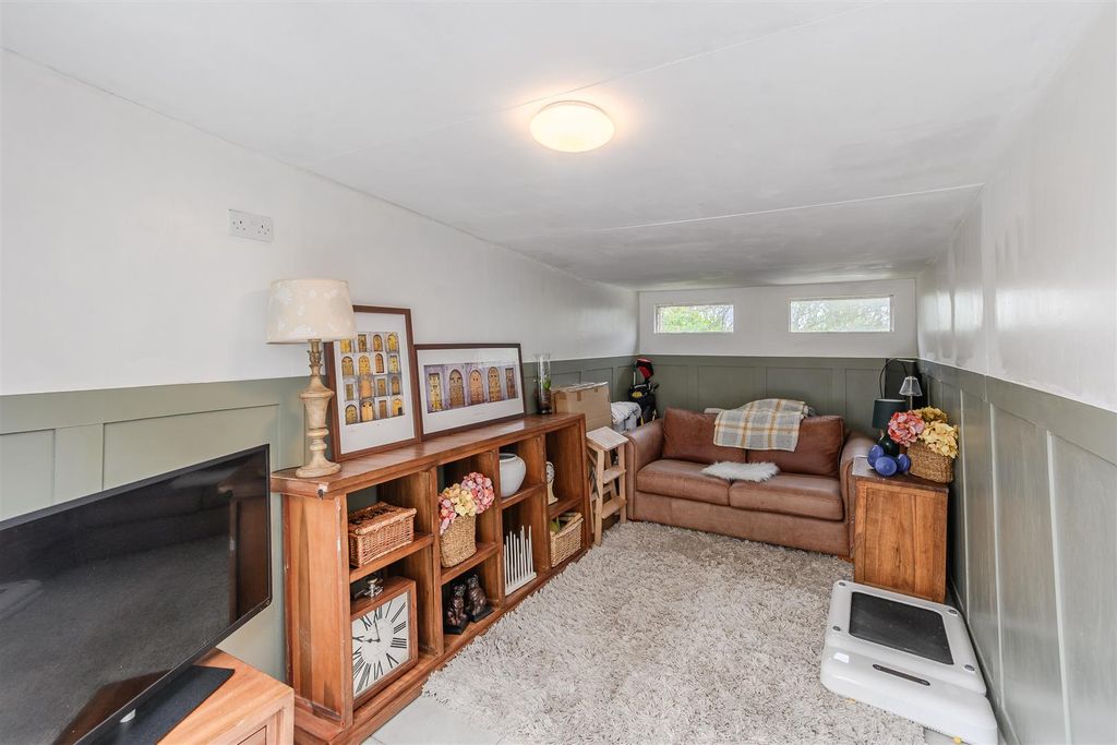 Additional image 30 of 3 bed end terrace house for saleWestward Rise, Barry CF62