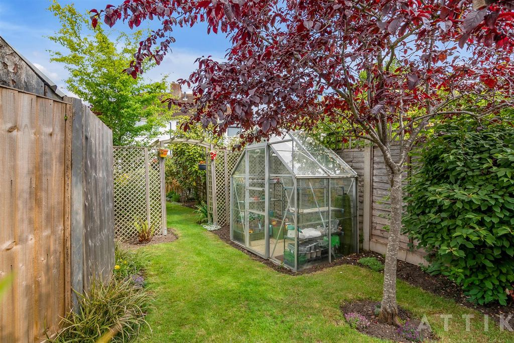 Additional image 36 of 4 bed semi-detached house for saleUpper Avenue, Halesworth IP19
