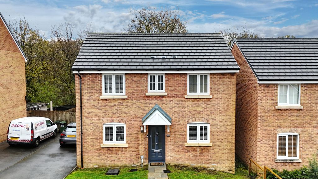 3 bed detached house for saleDyffryn Y Coed, Church Village, Pontypridd CF38