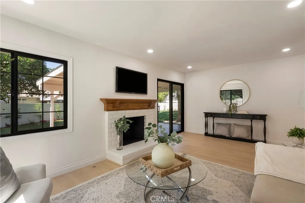 Additional image 18 of 6611 Glade Ave, Woodland Hills, CA 91303