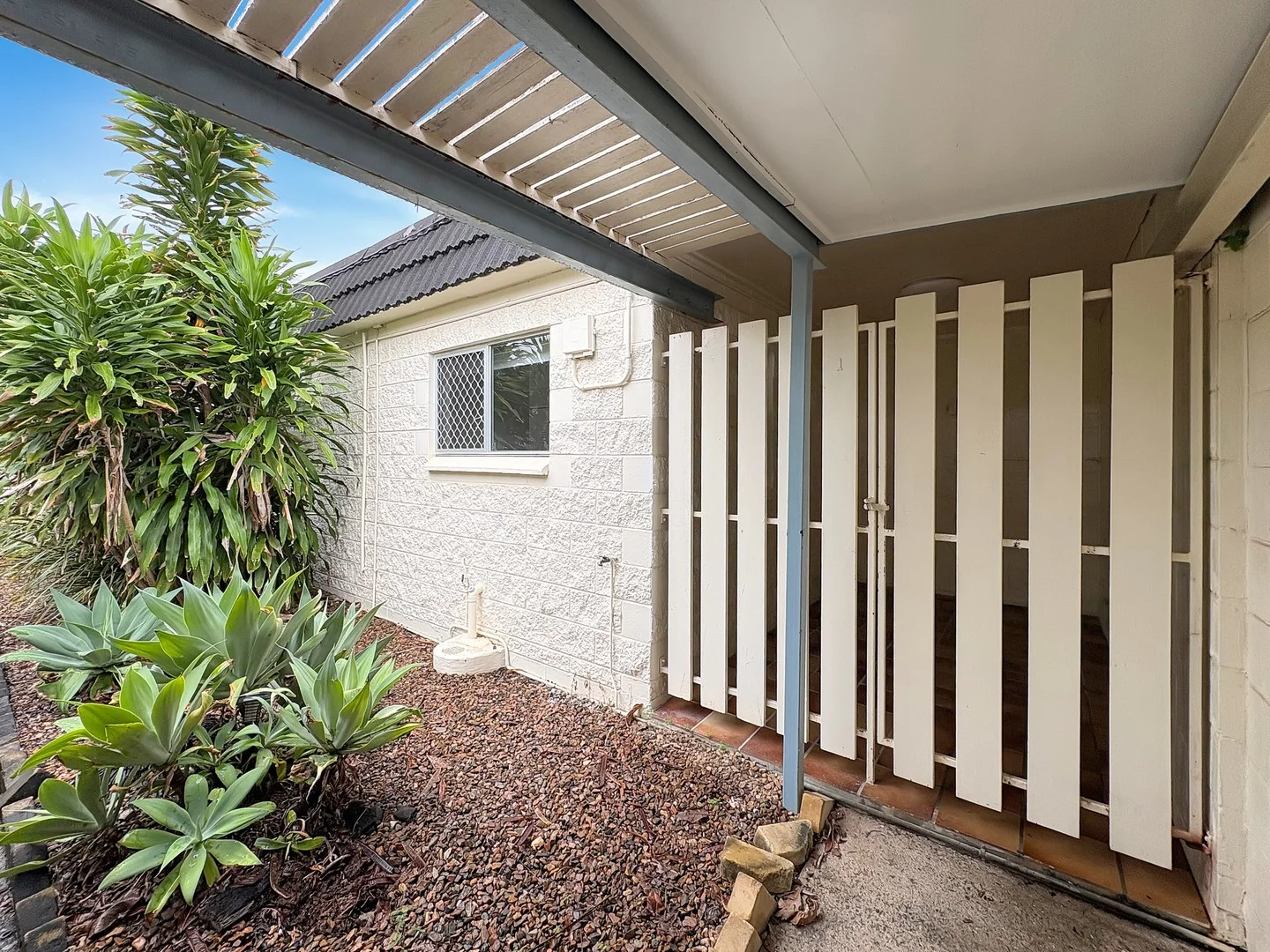 1/120 Francis Street, West End QLD 4810