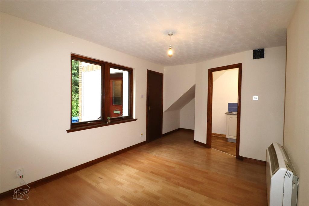 Additional image 6 of 1 bed flat for sale124 Murray Terrace, Smithton, Inverness IV2
