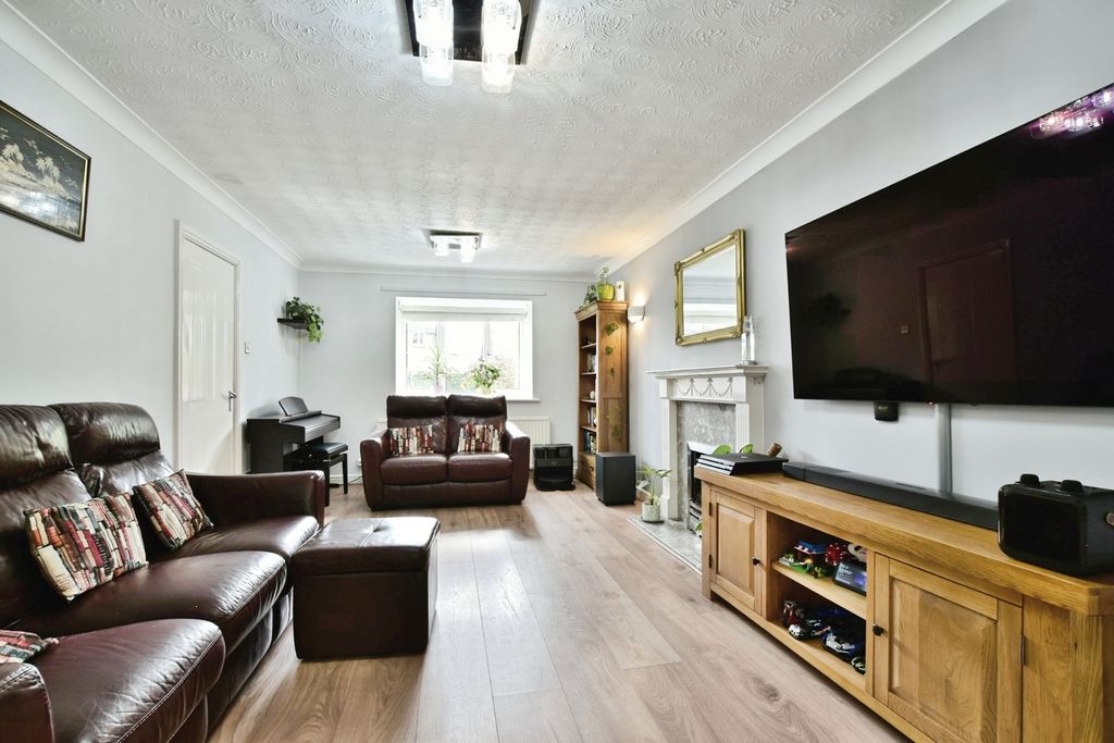 Additional image 2 of 3 bed detached house for saleTempleton Drive, Altrincham WA14