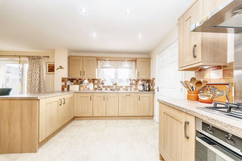 Additional image 4 of 4 bed detached house for saleRussell Drive, Bathgate EH48