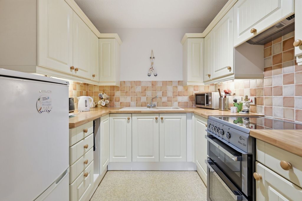 Additional image 3 of 1 bed flat for saleSuffolk Place, Woodbridge IP12