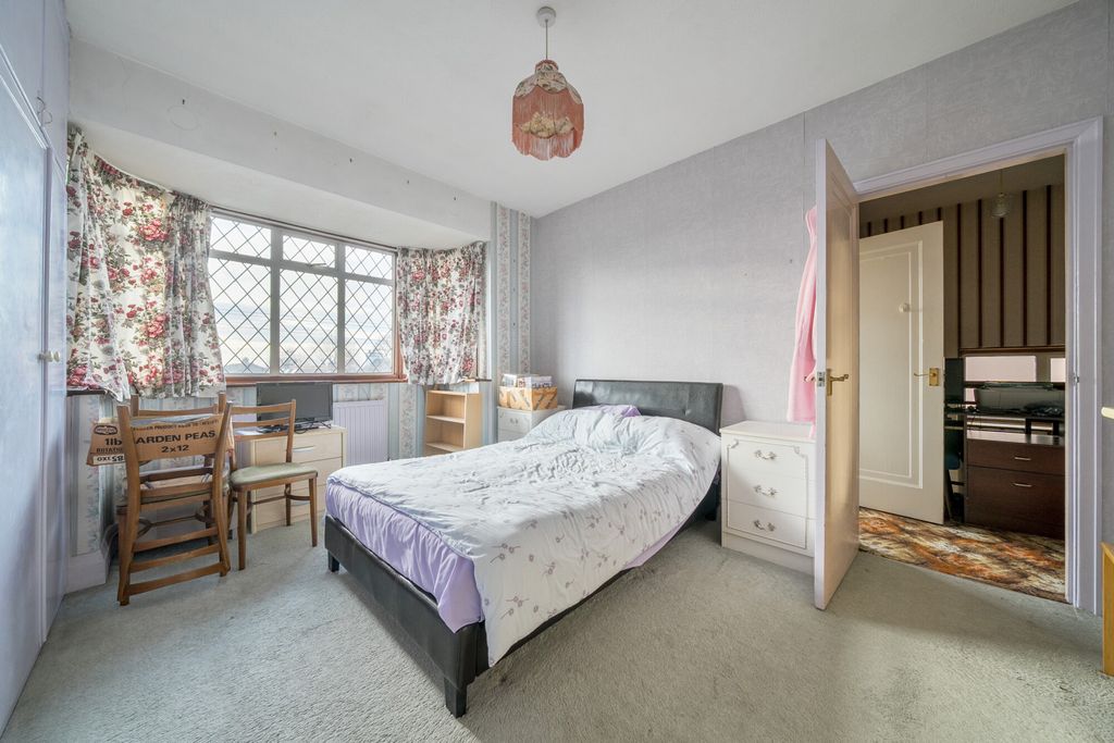 Additional image 3 of 3 bed detached house for saleOrchard Avenue, Belvedere DA17