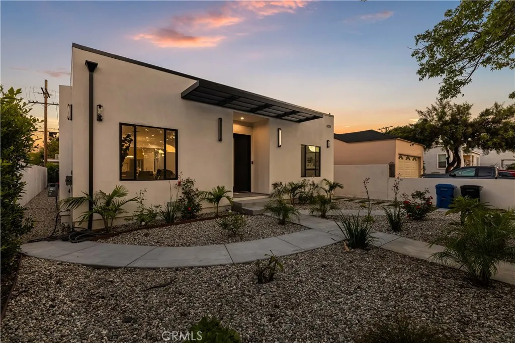Additional image 56 of 1170 S Lucerne Blvd, Los Angeles, CA 90019