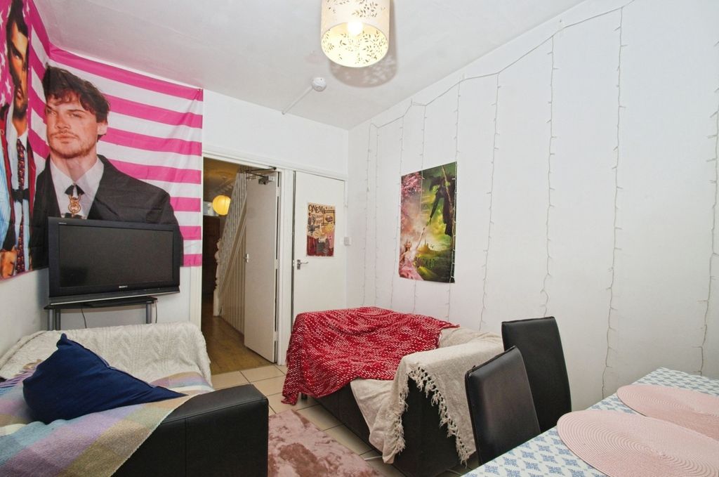 Additional image 8 of 4 bed terraced house for saleArabella Street, Cardiff CF24