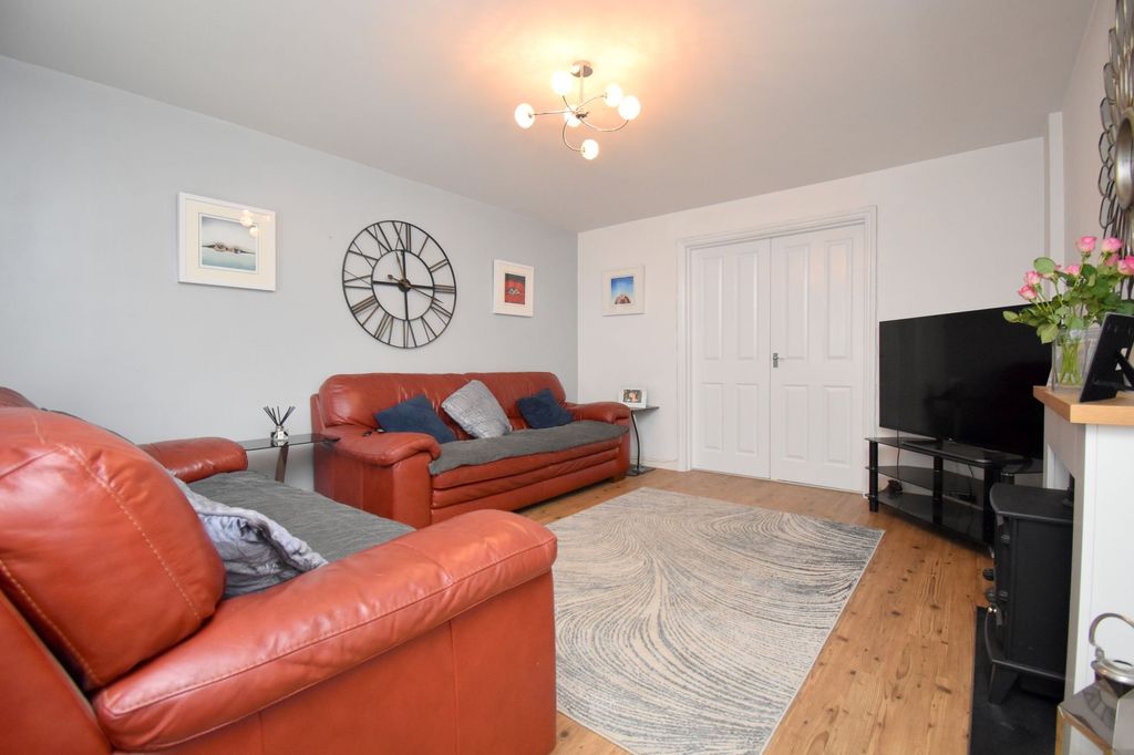 Additional image 2 of 5 bed detached house for saleBose Avenue, Biggleswade SG18