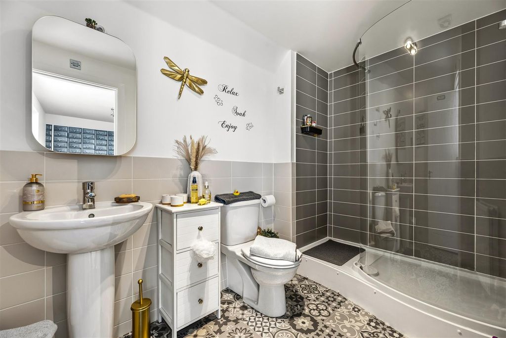 Additional image 30 of 5 bed town house for saleBwlchygwynt, Llanelli SA15