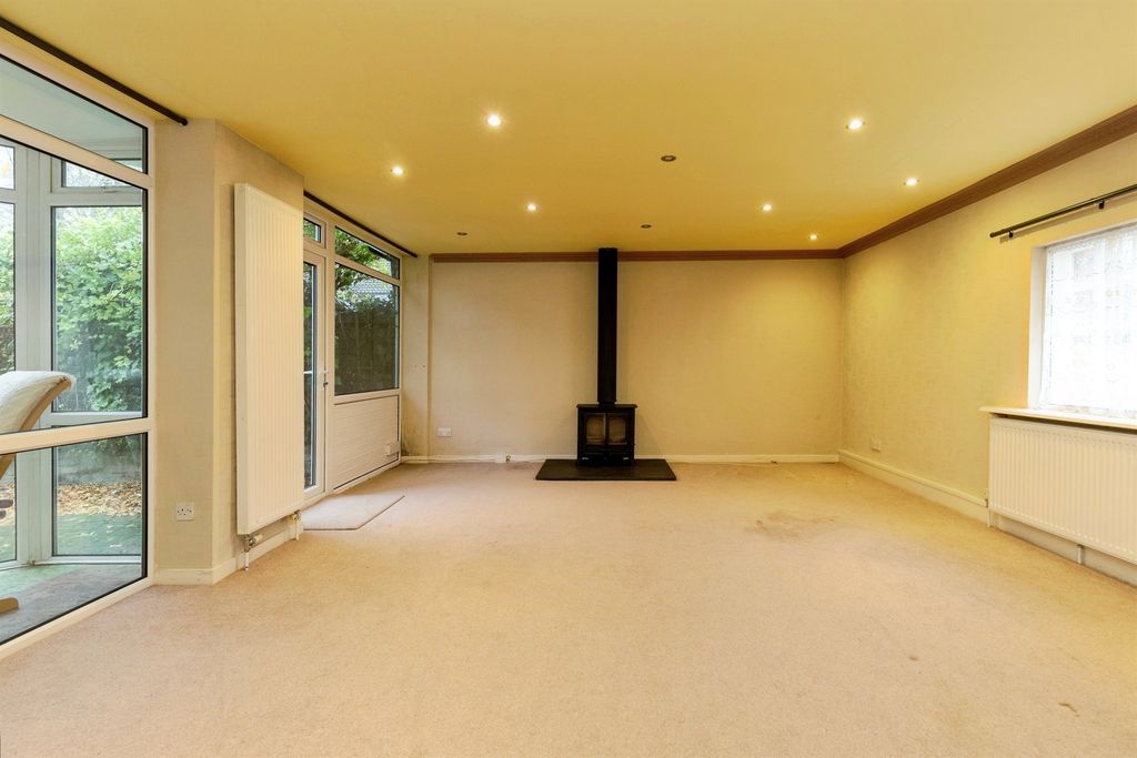 Additional image 5 of 3 bed detached bungalow for saleHitchin Street, Baldock SG7