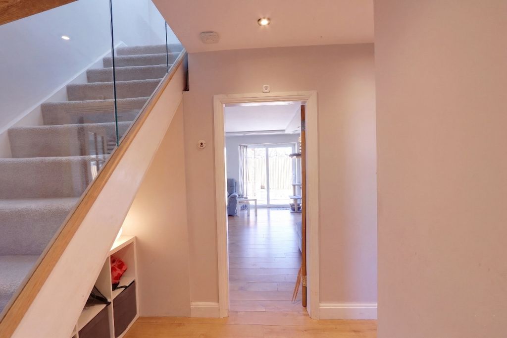 Additional image 11 of 5 bed detached house for sale6 Heathfield, Benfleet SS7
