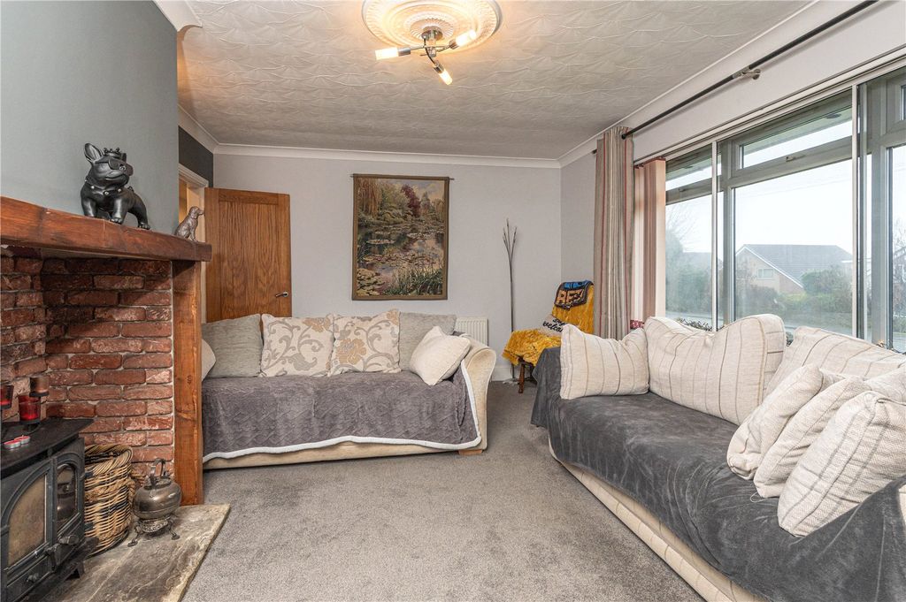 Additional image 26 of 3 bed bungalow for saleWhite Lee Road, Batley, West Yorkshire WF17