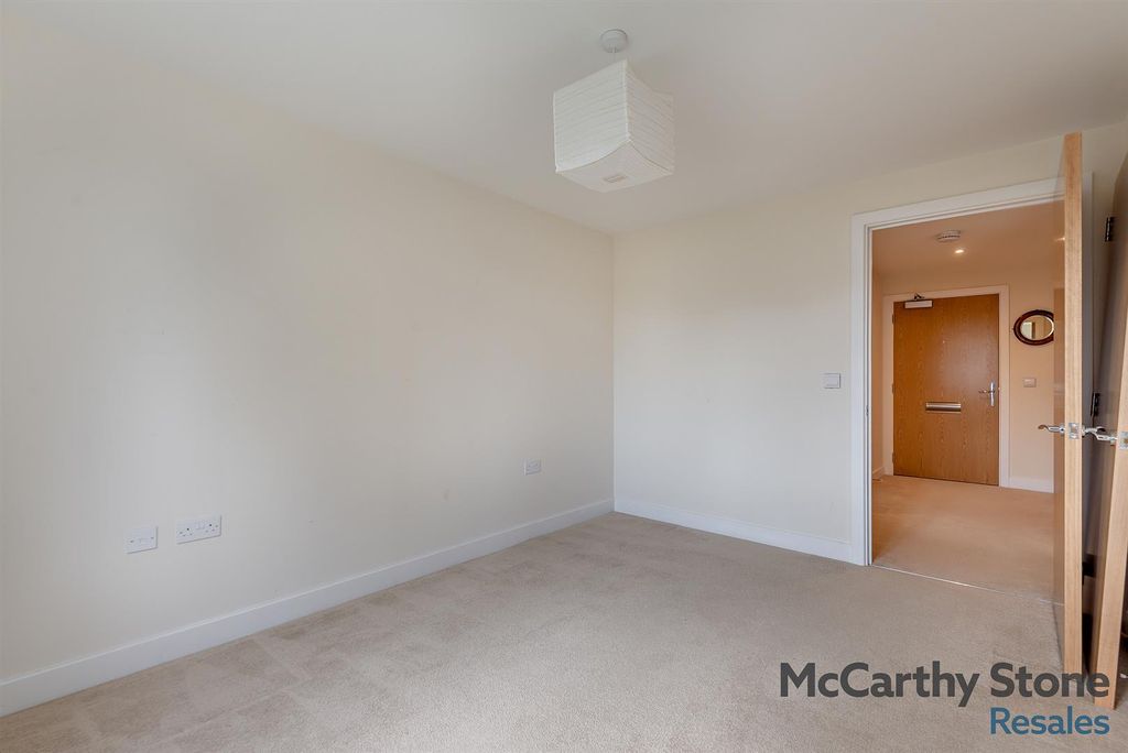 Additional image 13 of 2 bed flat for saleQueen Elizabeth Place, Orchard Lane, Alton GU34