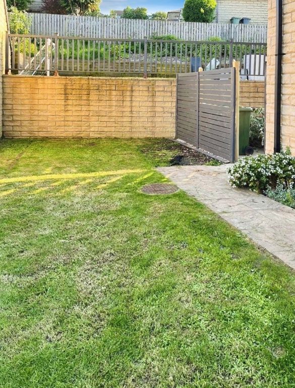 Additional image 27 of 5 bed town house for saleOakwell Croft, Batley WF17