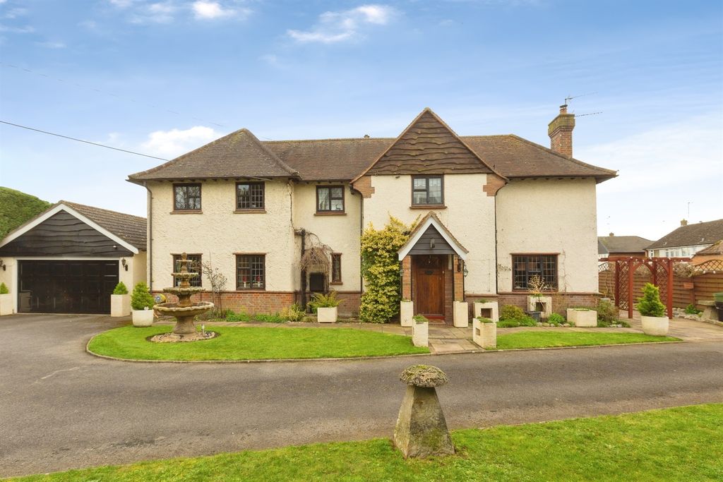 Additional image 31 of 4 bed detached house for saleParsons Lane, Bierton, Aylesbury HP22