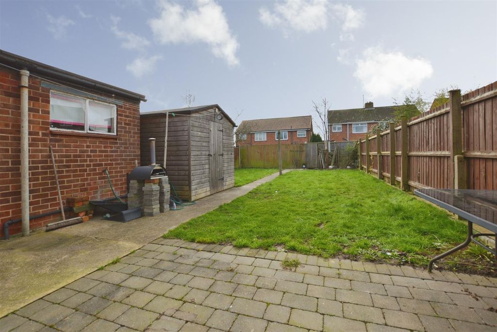 Additional image 2 of 2 bed semi-detached house for saleLunns Crescent, Barton-Upon-Humber DN18