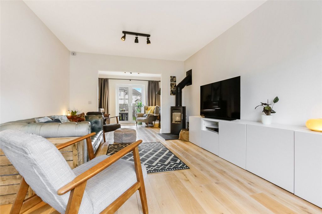Additional image 3 of 4 bed detached house for saleBisset Place, Bathgate, West Lothian EH48