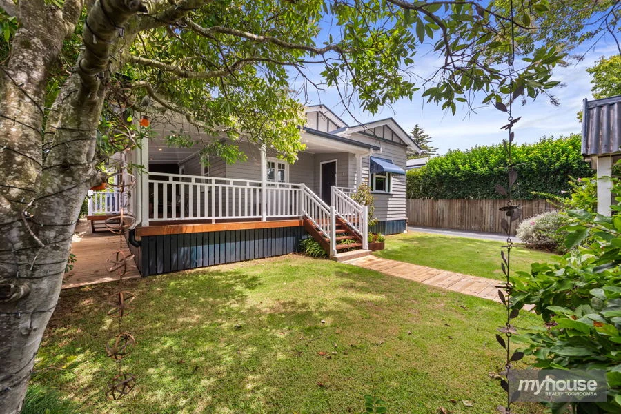 6 Jenkins Street, Newtown QLD 4350