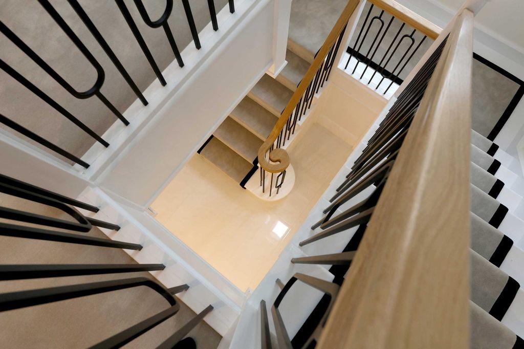 Additional image 25 of 6 bed detached house for saleLedborough Lane, Beaconsfield, Buckinghamshire HP9